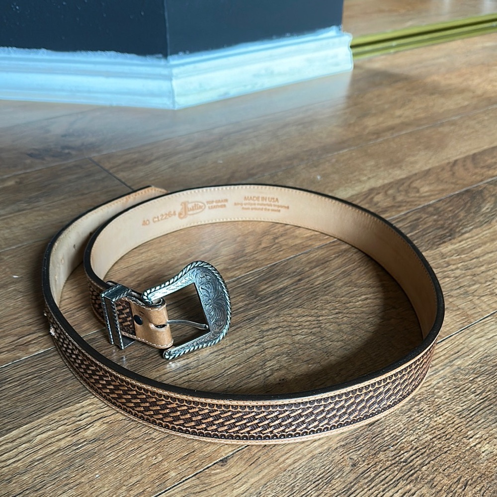 Men's Tan Leather Belt with Silver Buckle Justin